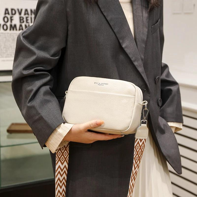Bolsa-Tiracolo-Feminina-Modelo-Zahara-Couro-10