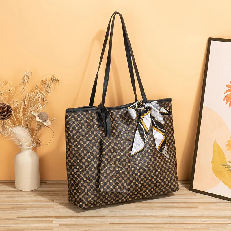 Bolsa de Ombro Feminina - Acolchoado